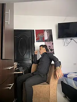 Enzomoretti__ Webcam show