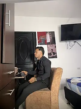Enzomoretti__ webcam show