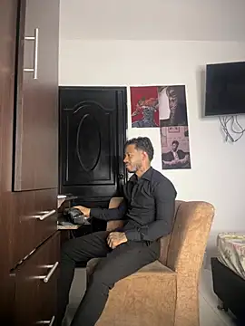Enzomoretti__ Webcamshow