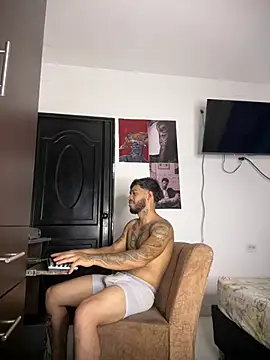 Enzomoretti__n Webbikameraesitys