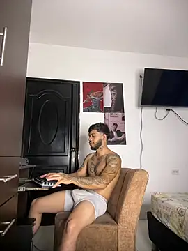 Show Webcam de Enzomoretti__