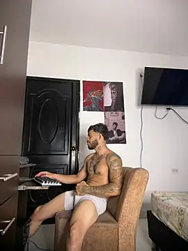 Webkamerová show Enzomoretti__
