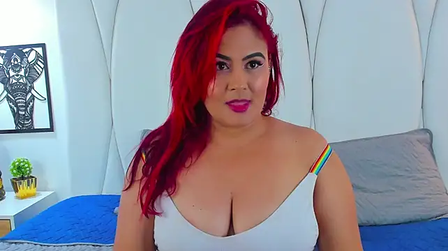 צ'אט XXX בשידור חי של Amara_RedJS