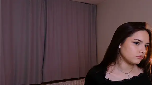 ScattyNoon – webcam-show