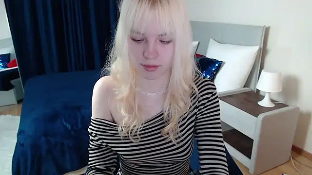 HannahHolliss élő XXX-chatje
