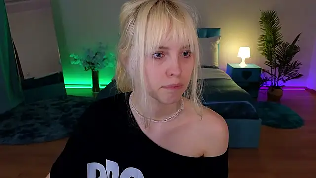 แชท XXX สดของ HannahHolliss