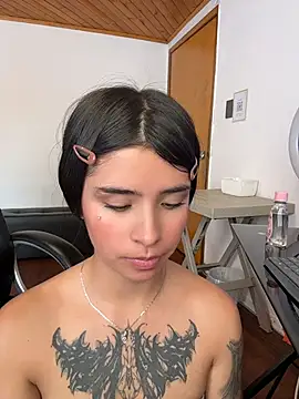 Chat XXX en directo de Shalom_pink17