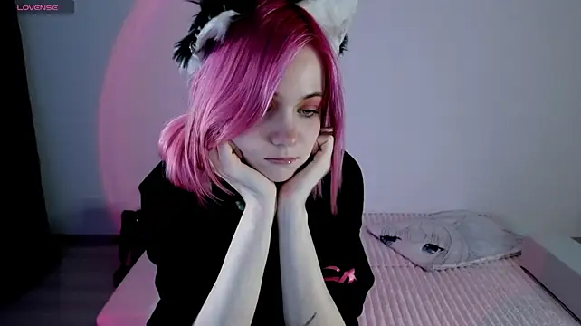 Chatroom XXX en direct de Hikkacat