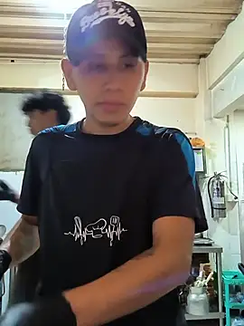 Pokazy przed kamerką – alex_strong19