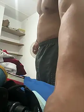 DiazDiaz77 Webcam show