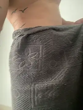 Show de DiazDiaz77 na webcam