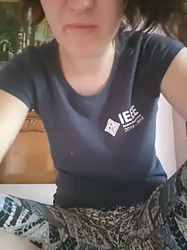 LaraBelle live XXX chat