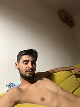 Show modela DragosNan na web-kameri