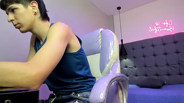 Salvatore18_n Webbikameraesitys
