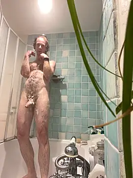 cumhugely webcam show