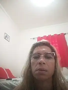 RenataAraujo: διαδικτυακό σόου στην κάμερα