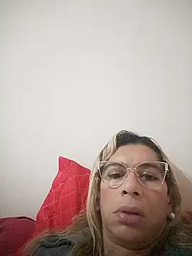 Show modela RenataAraujo na web-kameri
