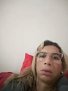 RenataAraujo Webcam Show