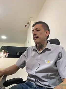 Dante_CruzJSn Webbikameraesitys