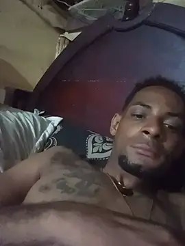 liryw250 Show in webcam