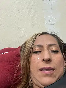 Chat +18 de Dama_Rouge ao vivo