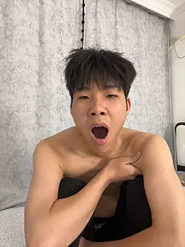 guoguo18 网络视讯表演
