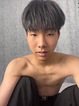 guoguo18 在線直播表演