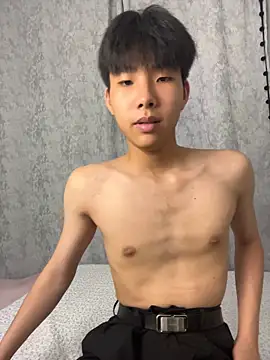 guoguo18 网络视讯表演