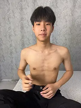 Show modela guoguo18 na web-kameri