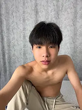 guoguo18 网络视讯表演