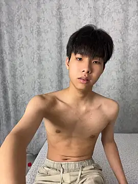 guoguo18 网络视讯表演