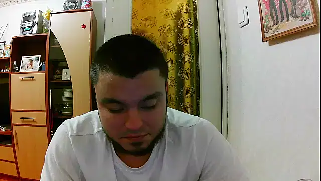Show modela YashaxK na web-kameri