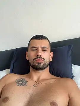 minibebess2 Show in webcam