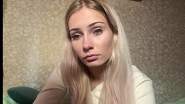 LynnMontiel webcam show