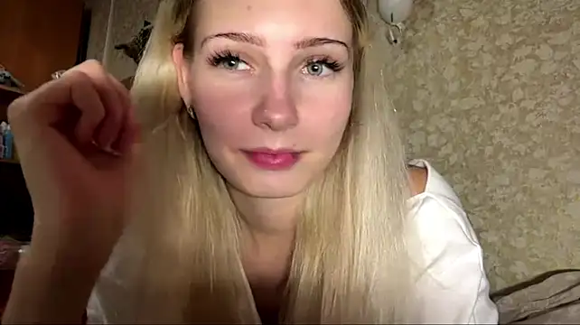 Chat +18 de LynnMontiel ao vivo