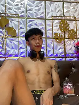 yourbabyjerson143 网络视讯表演