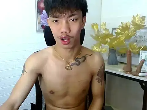 הופעת וובקאם של yourbabyjerson143
