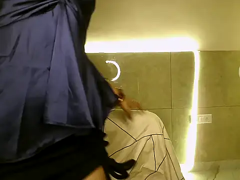 Milky_babyy's Webcam Show