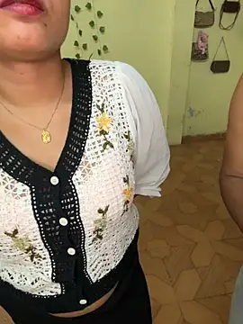 Desi_coupleShow webcam show