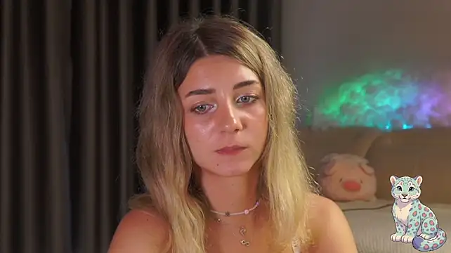 MilaMilkEyes live XXX chat