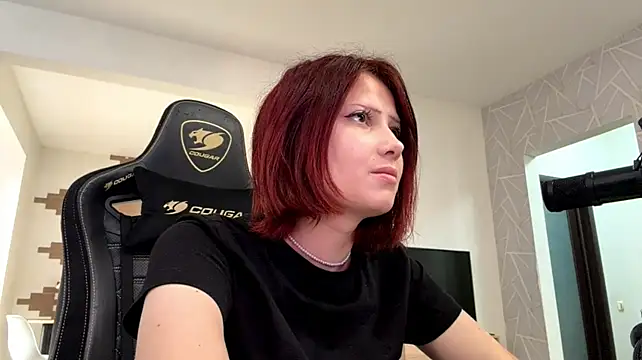 Nikaliva Live XXX-Chat