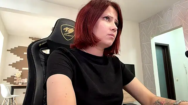 Nikaliva's Live XXX Chat