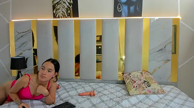 Taniaa_x Webcam-Show