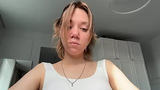 Chatroom XXX en direct de DanyelleMancher