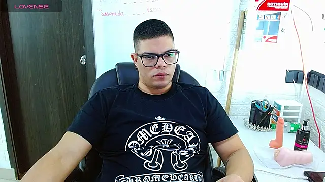 Realjoel01 Adlı Modelin Web Kamerası Şovu
