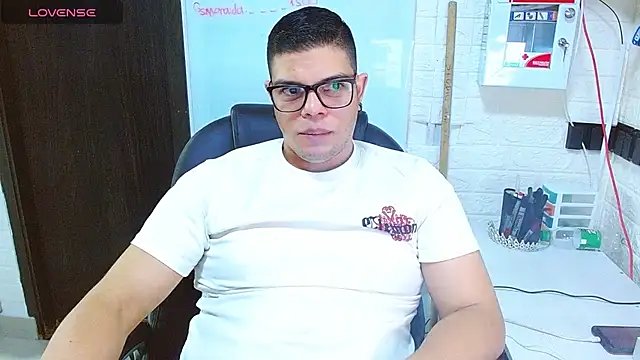 Вебкам-шоу Realjoel01
