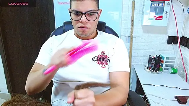 Realjoel01 webkamerás műsora