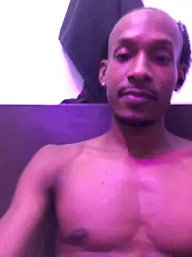 Kiing_afroditho – webcam-show