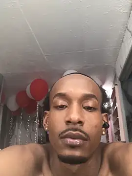 Kiing_afroditho – webcam-show