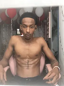 Kiing_afroditho Webcam Show